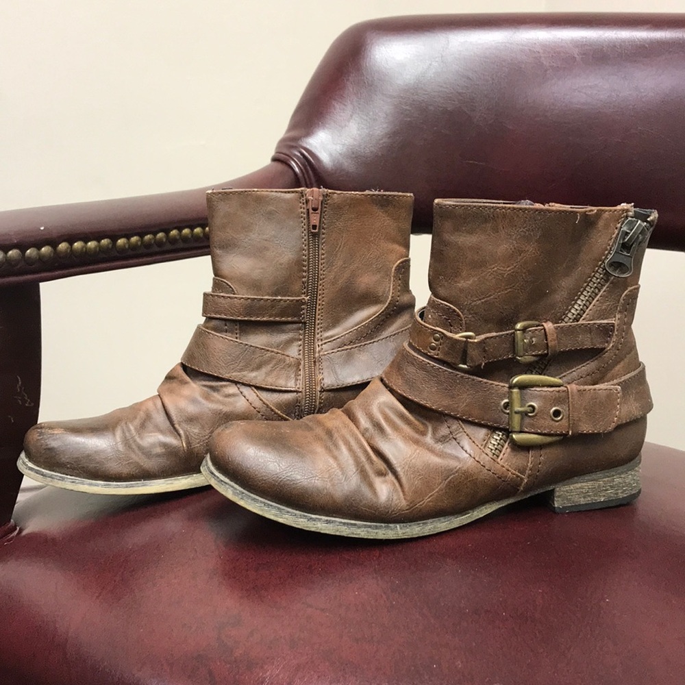 Distressed Carlos Santana Ankle Boots
